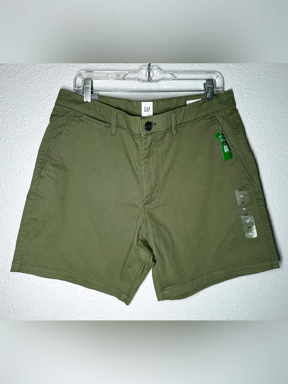 NWT Gap Men’s Essential Khaki Shorts Olive Green 7” Flat Front Size 34